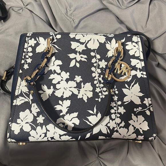 Michael Kors Collection Handbags - Michael Kors crossbody bags